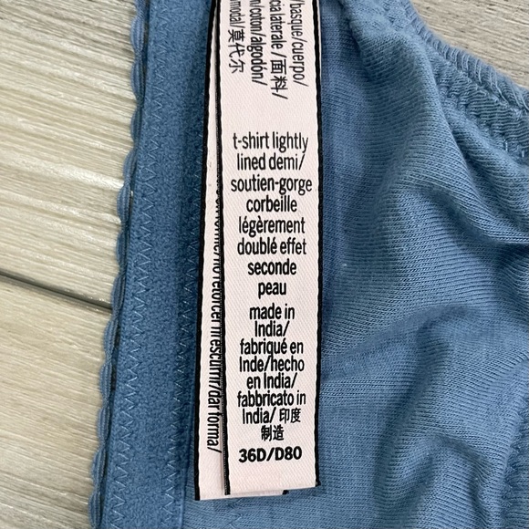 VICTORIA'S SECRET Blue T-Shirt Lightly Lined Cotton Demi Bra size 36D - Picture 11 of 12